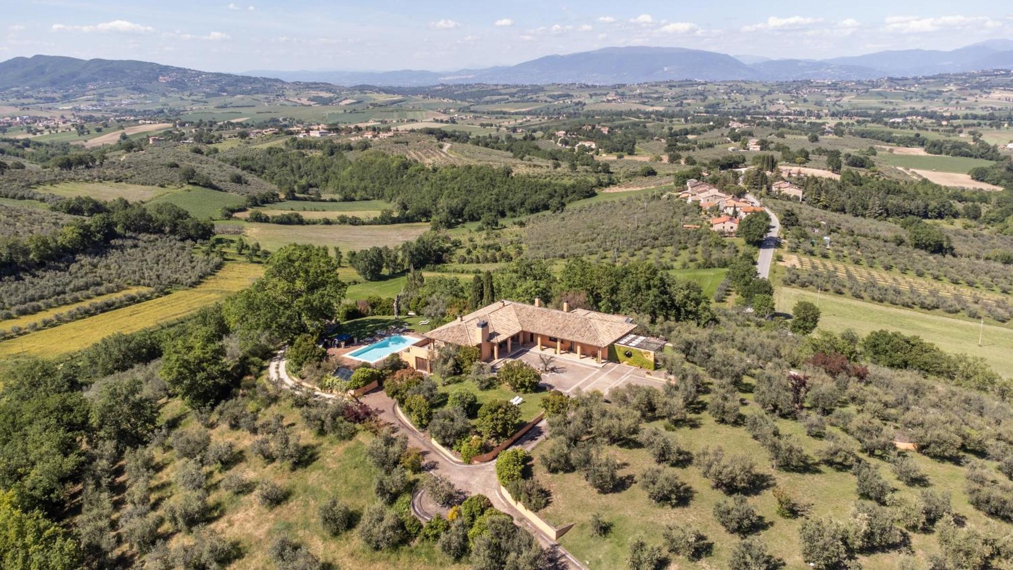 Villa Chiara Relax Giano dellʼUmbria Exteriör bild
